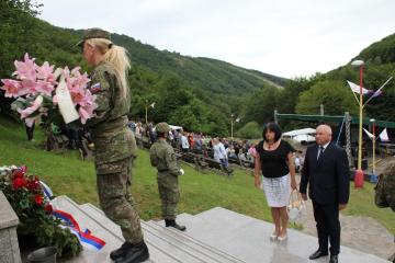 Kyticu položili aj zástupcovia ZMOS Kyticu položili aj zástupcovia ZMOS