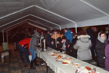 .. a nechýbali ani klobásky a slanina .. a nechýbali ani klobásky a slanina