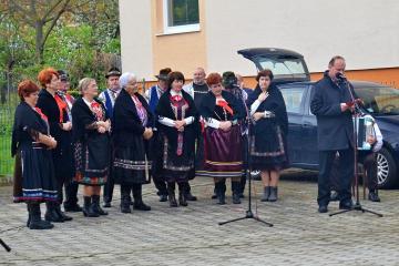 Starosta obce pozdravil prítomných občanov jarným Starosta obce pozdravil prítomných občanov jarným