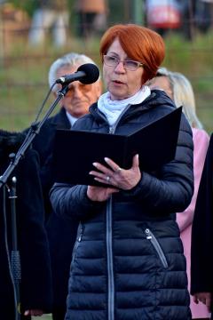 Emília Habrmanová - členka speváckej skupiny Dúbra Emília Habrmanová - členka speváckej skupiny Dúbra